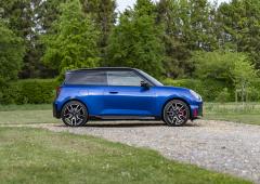 Exterieur_mini-cooper-jcw-electrique-2025_4